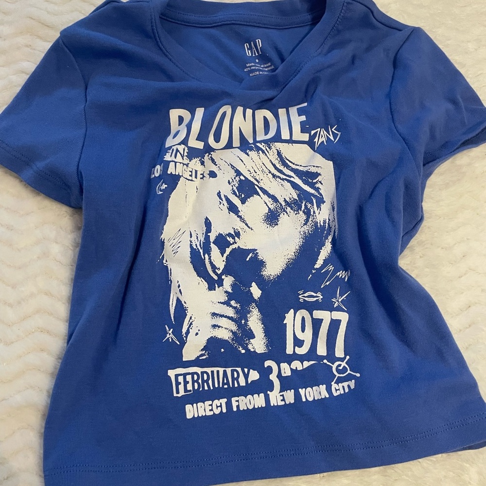 GAP Blondie blue baby tee